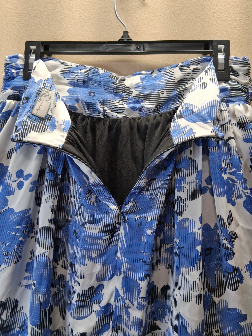 Hanna & Gracie Floral Skirt Petite Medium Blue White Abstract Ruched Waist Line - Picture 10 of 10